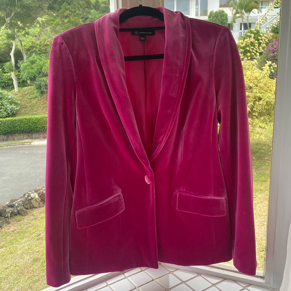 BNWT INC VELVET SUIT